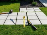 Terrassenplatten verlegen: Anleitung und Tipps